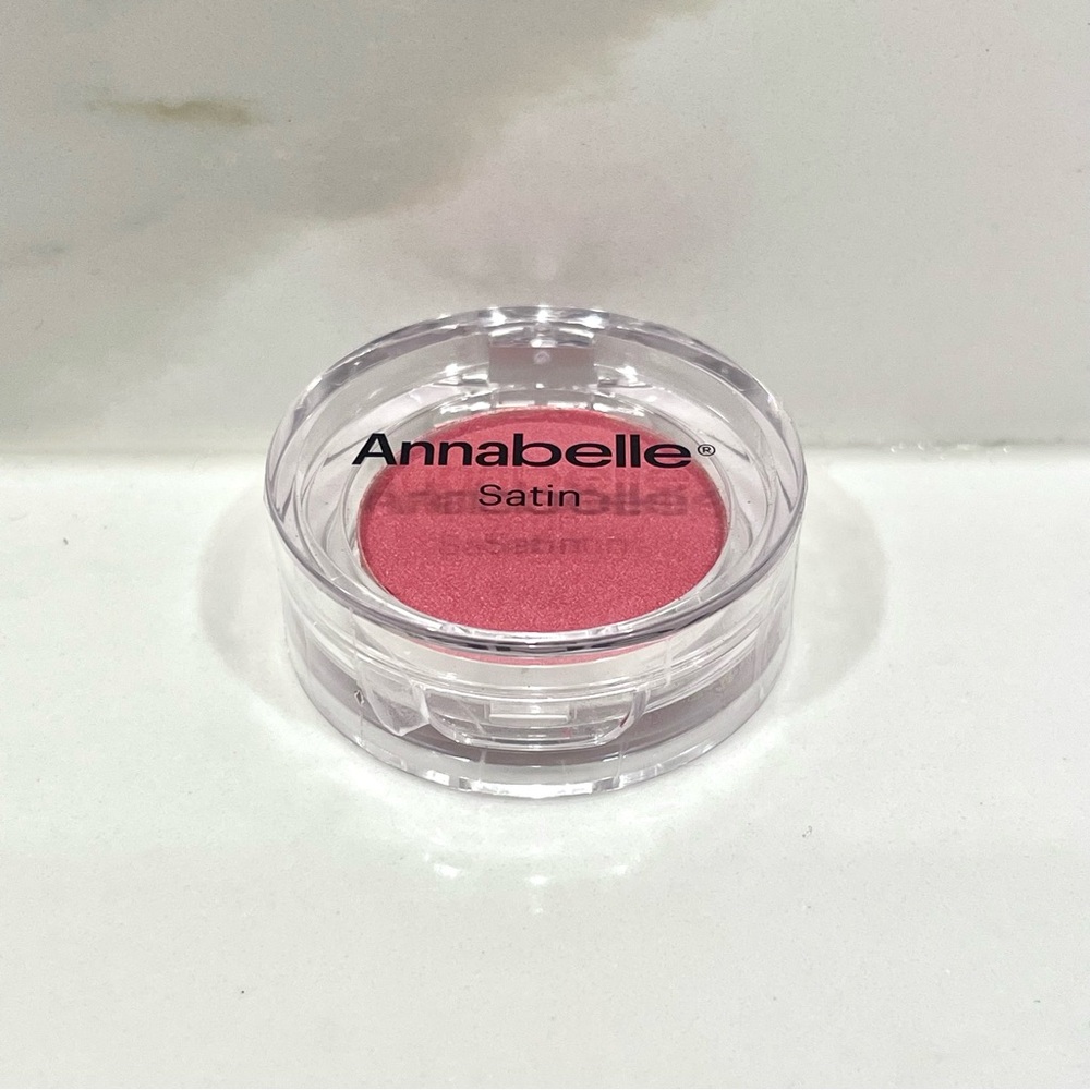 🟢10/$30 NEW Annabelle Satin Single Eyeshadow (Dragon Fruit)